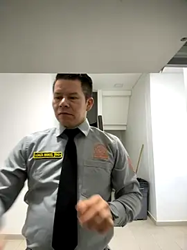 Manu0586 online show from November 1, 2025, 11:23 am