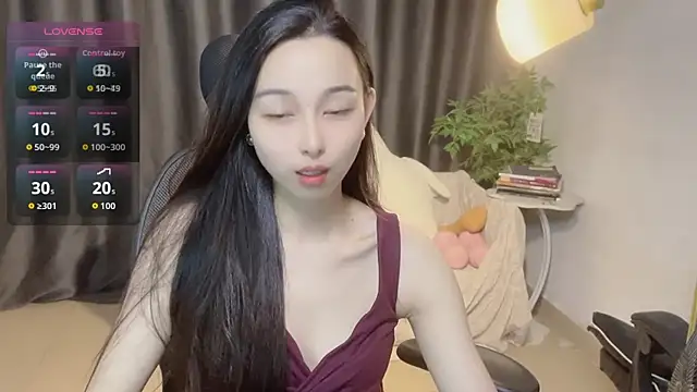 Snapshot of Yin-LL chatting on October 11, 2025, 4:38 pm Yin-LL online show from October 11, 2025, 4:38 pm