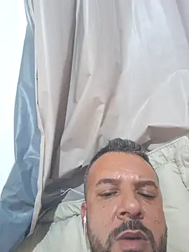 Snapshot of Salve007 chatting on October 25, 2025, 4:46 pm Salve007 online show from October 25, 2025, 4:46 pm