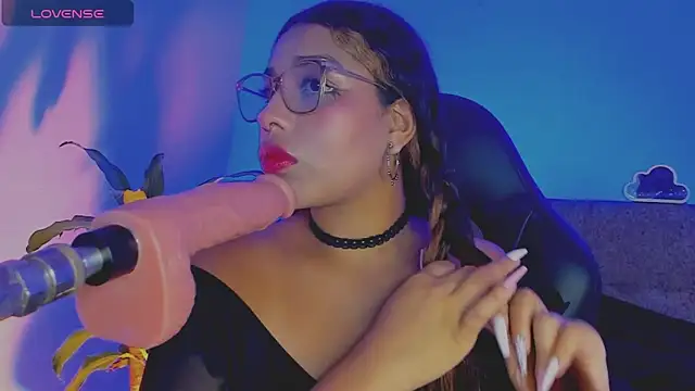 giselle upp online show from April 17, 2026, 2:03 am