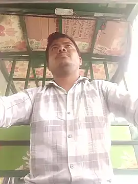 CatchingBouquet online show from March 24, 2026, 7:13 am