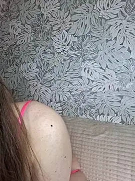 Olivia OliV online show from March 17, 2026, 1:10 am