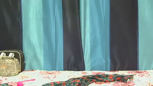 Snapshot of Aarti_misty71 chatting on September 23, 2025, 4:37 am Aarti misty71 online show from September 23, 2025, 4:37 am