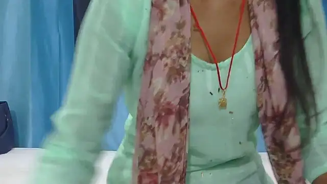 Snapshot of Aarti_misty71 chatting on October 25, 2025, 4:53 am Aarti misty71 online show from October 25, 2025, 4:53 am