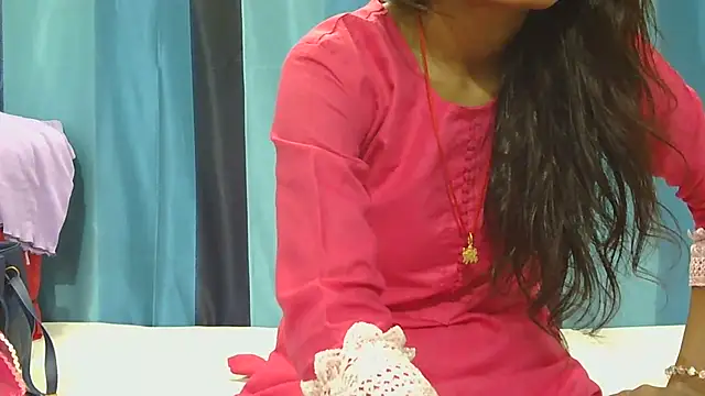 Snapshot of Aarti_misty71 chatting on October 27, 2025, 5:00 am Aarti misty71 online show from October 27, 2025, 5:00 am