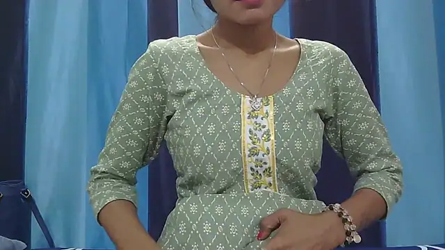 Snapshot of Aarti_misty71 chatting on November 23, 2025, 5:07 am Aarti misty71 online show from November 23, 2025, 5:07 am