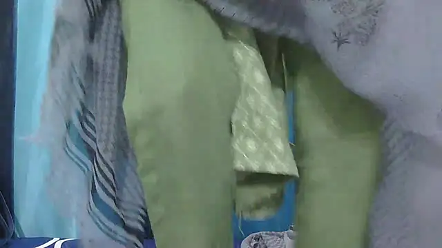 Snapshot of Aarti_misty71 chatting on January 9, 2026, 4:37 am Aarti misty71 online show from January 9, 2026, 4:37 am