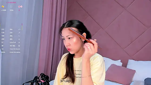 Nelly Kimm online show from January 8, 2026, 1:08 am