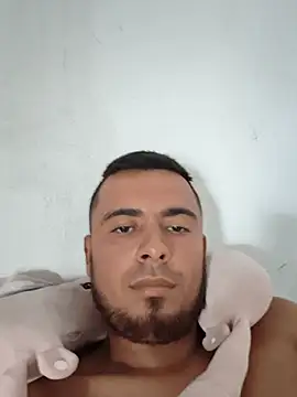 Snapshot of Armando_broncas chatting on October 22, 2025, 3:01 pm Armando broncas online show from October 22, 2025, 3:01 pm