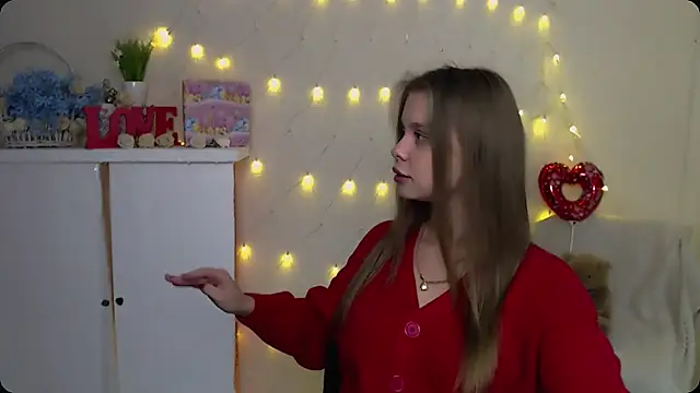 OceanicDawn online show from October 5, 2025, 8:23 am