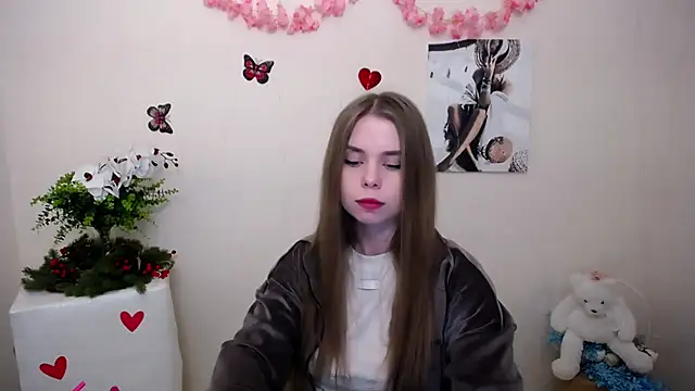 Snapshot of OceanicDawn chatting on April 22, 2026, 5:43 am OceanicDawn online show from April 22, 2026, 5:43 am
