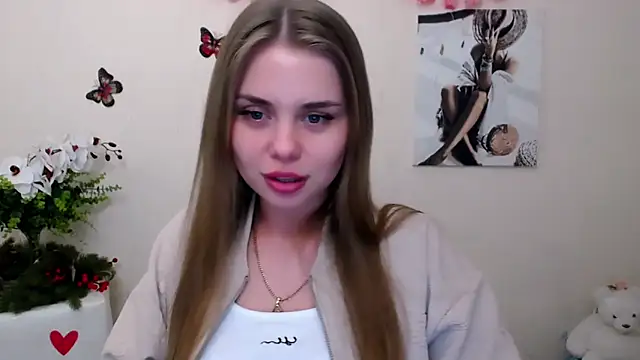 Snapshot of OceanicDawn chatting on May 9, 2026, 7:24 am OceanicDawn online show from May 9, 2026, 7:24 am