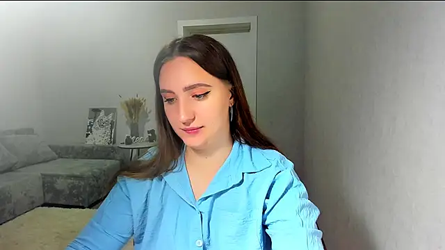 Wise Bunny online show from June 12, 2026, 5:56 pm