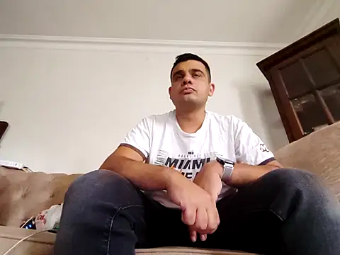 kocasosisli online show from September 27, 2025, 11:04 am