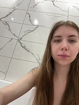 Snapshot of EvaAkins chatting on February 28, 2026, 2:18 pm EvaAkins online show from February 28, 2026, 2:18 pm