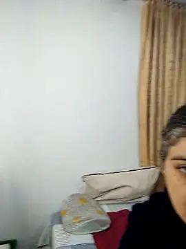 queemking online show from March 2, 2026, 8:37 pm