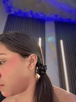 Snapshot of Helen_Vidall chatting on February 28, 2026, 4:02 am Helen Vidall online show from February 28, 2026, 4:02 am