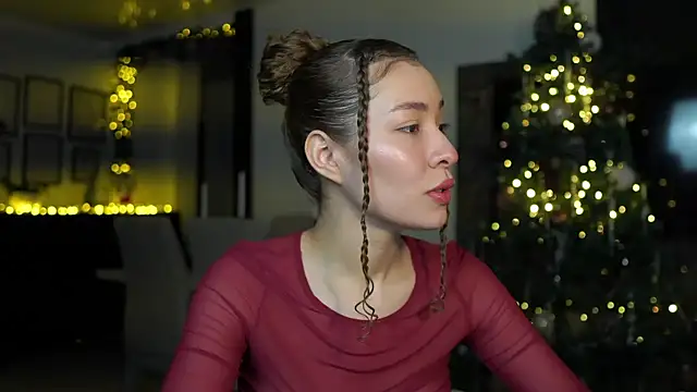 Snapshot of isabella-garcia- chatting on December 20, 2025, 3:35 am isabella-garcia- online show from December 20, 2025, 3:35 am