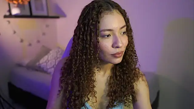 Snapshot of isabella-garcia- chatting on February 20, 2026, 1:24 am isabella-garcia- online show from February 20, 2026, 1:24 am