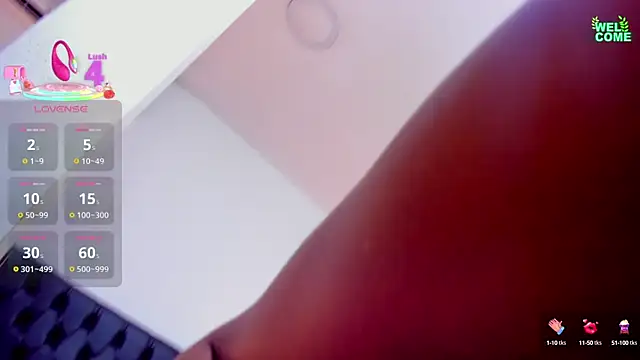Snapshot of ivi_lopez chatting on September 12, 2025, 8:20 pm ivi lopez online show from September 12, 2025, 8:20 pm