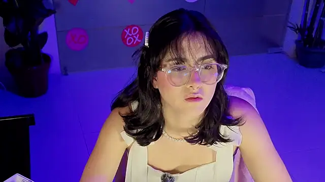 LiLLiAnderson online show from February 11, 2026, 11:59 am