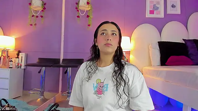 my aleja  online show from October 16, 2025, 1:12 pm