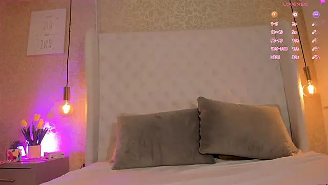 juliie star online show from March 20, 2026, 1:10 am