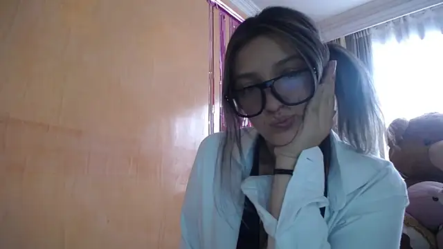 miss lilieth online show from January 31, 2026, 8:18 pm