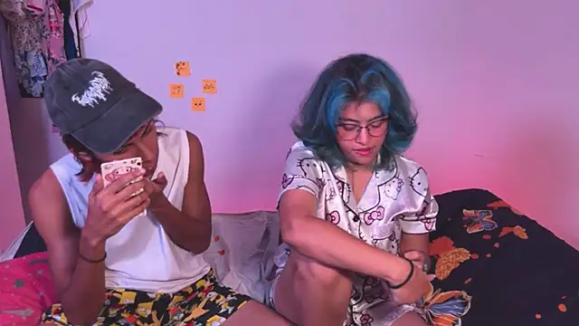 Snapshot of Andrewpetrikov_ chatting on September 15, 2025, 10:32 pm Andrewpetrikov online show from September 15, 2025, 10:32 pm