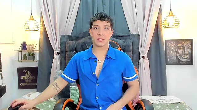 AustinCole01 online show from October 22, 2025, 10:42 pm