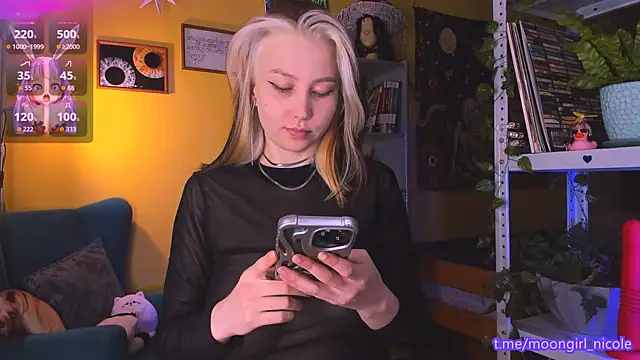 Snapshot of Nicole_matt chatting on November 23, 2025, 8:19 pm Nicole matt online show from November 23, 2025, 8:19 pm