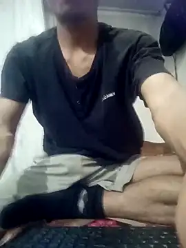 Snapshot of zebba12 chatting on November 18, 2025, 11:36 am zebba12 online show from November 18, 2025, 11:36 am