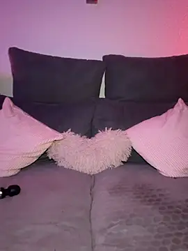 shortybig official online show from March 11, 2026, 5:02 am