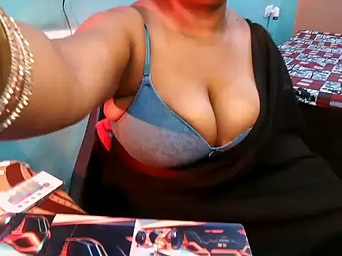 Snapshot of PREETI_BABY chatting on April 3, 2026, 3:54 pm PREETI BABY online show from April 3, 2026, 3:54 pm