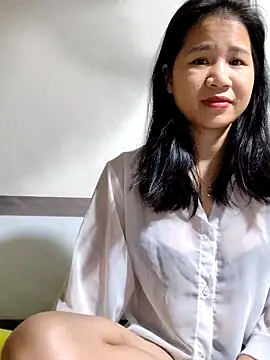 Maria2299 online show from November 3, 2025, 7:37 pm