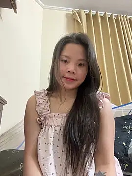 Bella 7777 online show from May 17, 2026, 3:41 pm
