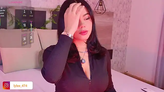 Snapshot of Celine_Lee chatting on February 5, 2026, 6:12 pm Celine Lee online show from February 5, 2026, 6:12 pm