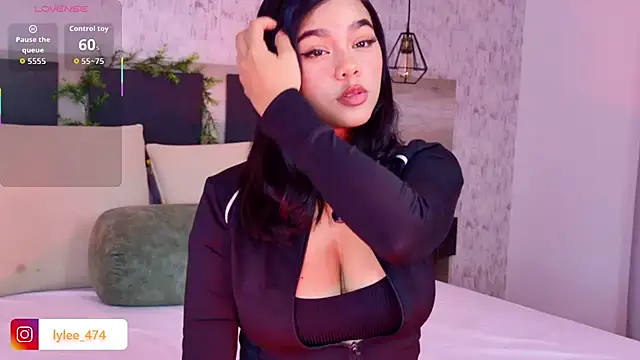 Snapshot of Celine_Lee chatting on February 24, 2026, 7:34 pm Celine Lee online show from February 24, 2026, 7:34 pm