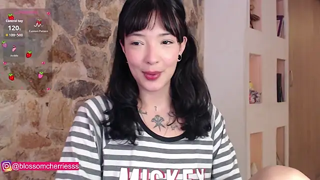 Snapshot of slobberynjuicy_ chatting on September 11, 2025, 2:06 pm slobberynjuicy online show from September 11, 2025, 2:06 pm