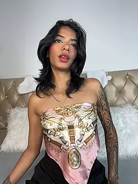 Snapshot of TweetiePieXXX chatting on December 20, 2025, 10:39 pm TweetiePieXXX online show from December 20, 2025, 10:39 pm