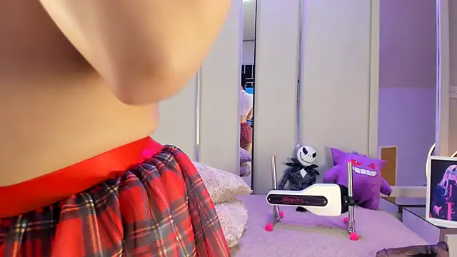 VesperVelvet online show from November 20, 2025, 8:52 pm