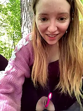 FayeFlame online show from May 27, 2026, 9:50 am