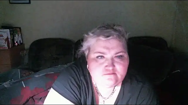 Snapshot of Lana555 chatting on March 9, 2025, 10:08 pm Lana555 online show from March 9, 2025, 10:08 pm