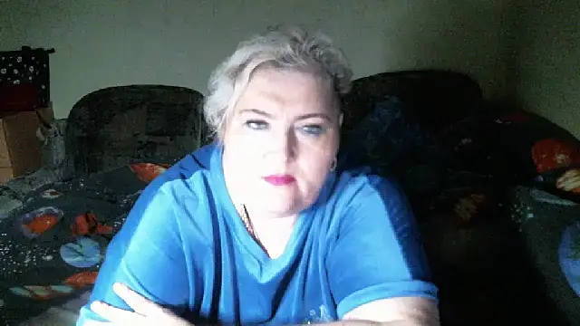Snapshot of Lana555 chatting on October 6, 2025, 10:40 pm Lana555 online show from October 6, 2025, 10:40 pm