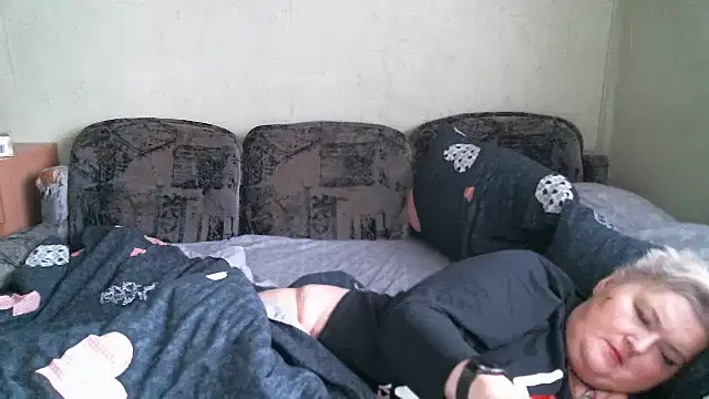 Lana555 online show from April 1, 2026, 4:24 am