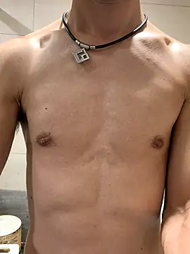 winds1069 online show from November 16, 2025, 7:58 am