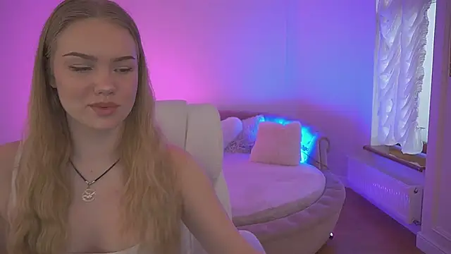 Snapshot of CelesteNoir chatting on February 25, 2026, 8:02 am CelesteNoir online show from February 25, 2026, 8:02 am