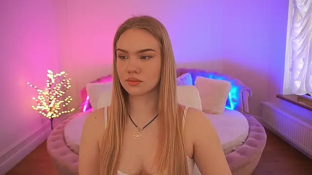 Snapshot of CelesteNoir chatting on March 2, 2026, 7:09 am CelesteNoir online show from March 2, 2026, 7:09 am