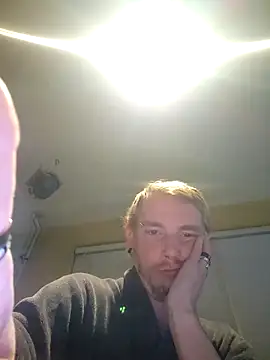 piercingpik online show from November 27, 2025, 8:55 pm