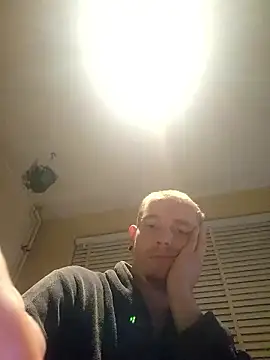 piercingpik online show from January 11, 2026, 8:58 pm